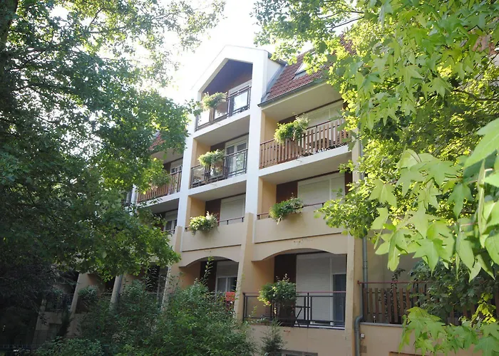 Des Sources アパートホテル 3*